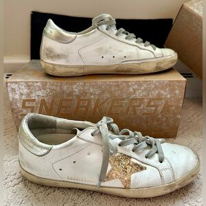 (SOLD) Golden Goose White/Gold Glitter Sneakers!
